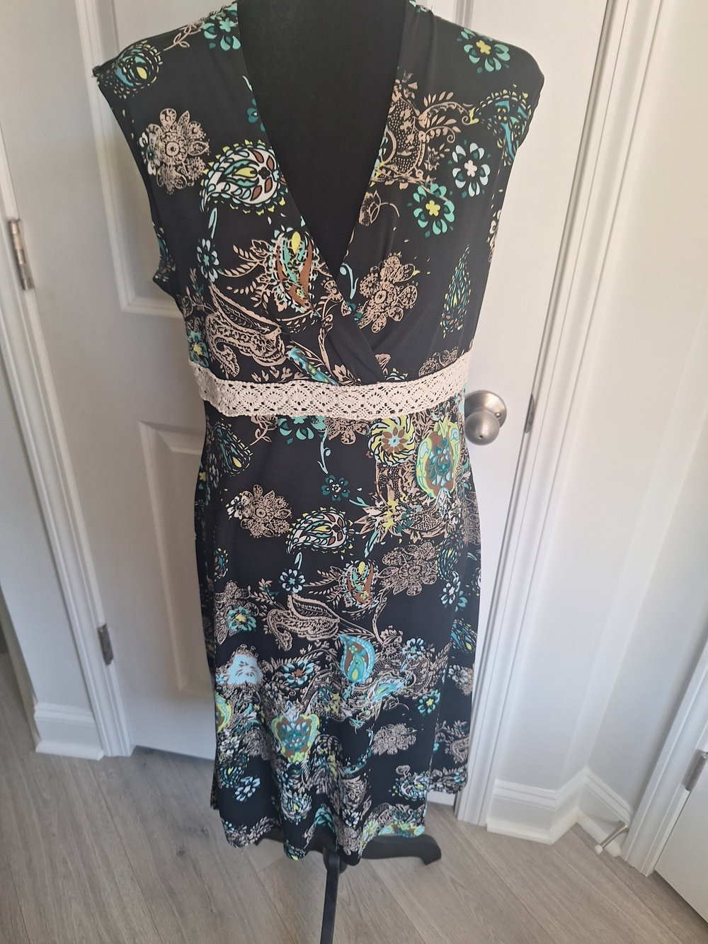 Merona Black Paisley Midi Dress with Cream Lace Waistband